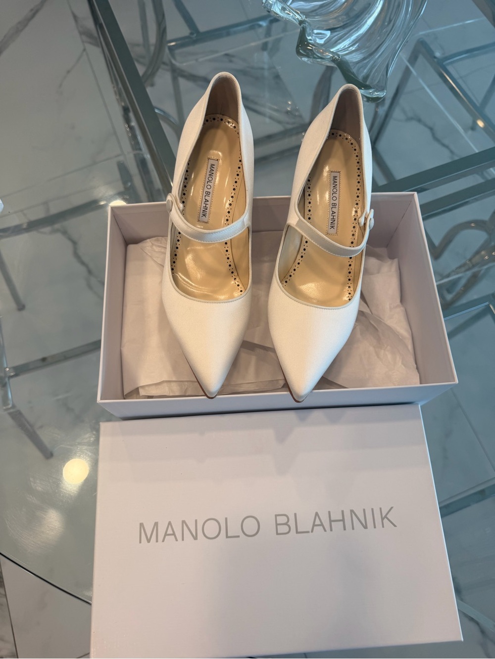 Manolo Blahnik Cream Pointed Mary Jane Pumps Camparinew 39.5